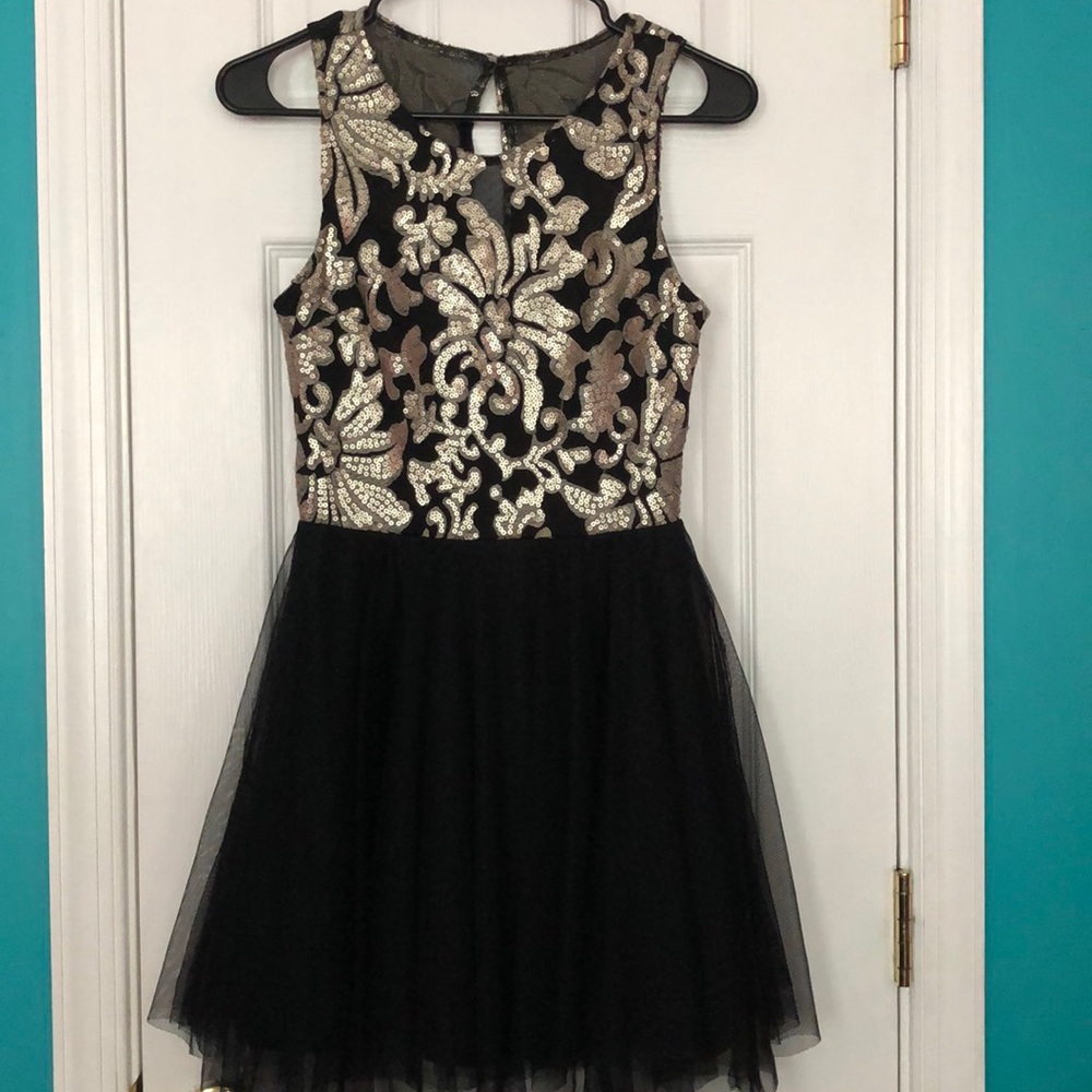 Junior’s party dress